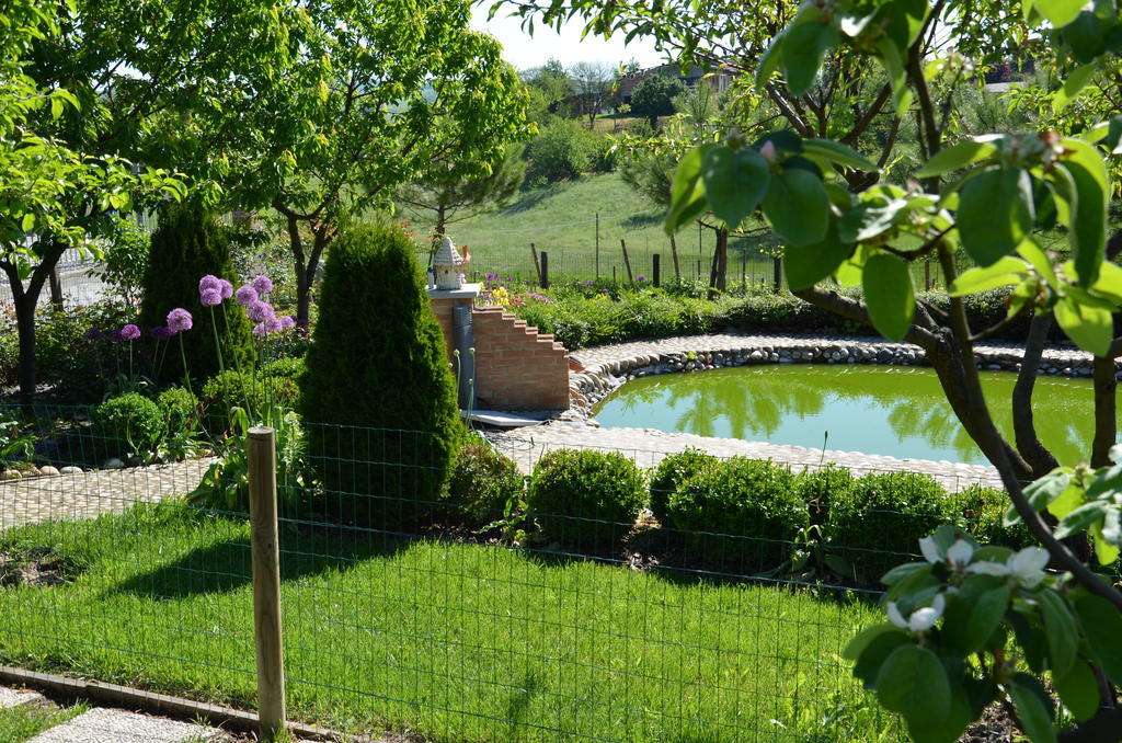 Cascina Castagneto Hotel Castell'Alfero Exterior photo